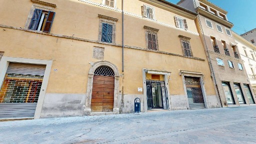 Locale commerciale in Affitto