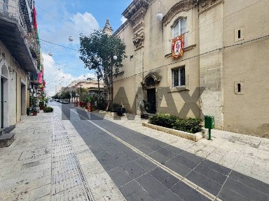 Appartamento via Paternó 1, Centro, Ragusa