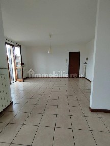 Trilocale ottimo stato, primo piano, Centro, Rivergaro