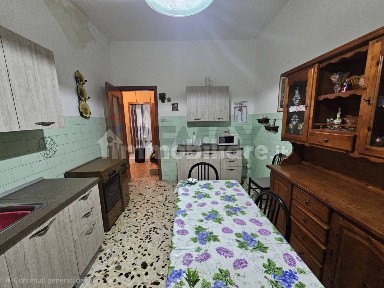 Appartamento da ristrutturare, piano terra, San Luigi - Archimede, Ragusa