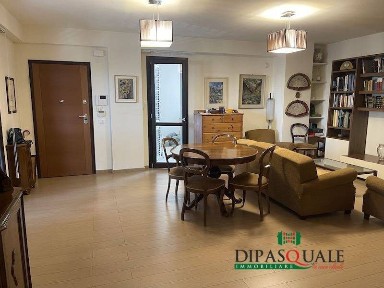 Appartamento ottimo stato, primo piano, Croce - Selvaggio, Ragusa