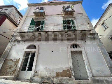 Appartamento via Traspontino, 11, Centro, Ragusa