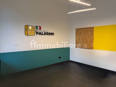 Locale commerciale in Affitto