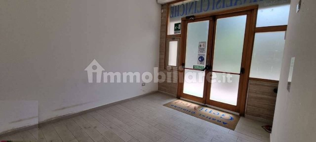 Locale commerciale in Affitto