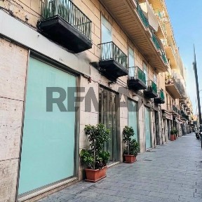 Locale commerciale in Affitto