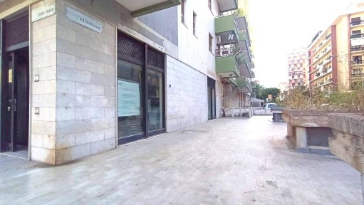 Locale commerciale in Affitto
