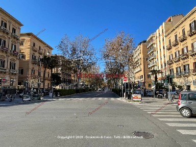 Locale commerciale in Affitto