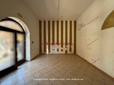 Locale commerciale in Affitto
