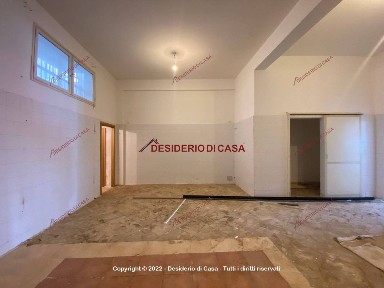 Locale commerciale in Affitto
