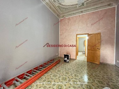 Locale commerciale in Affitto