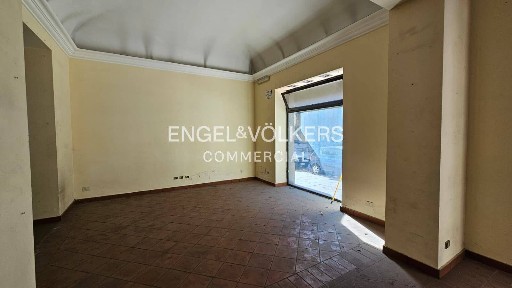 Locale commerciale in Affitto