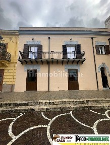 Locale commerciale in Affitto