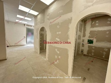 Locale commerciale in Affitto