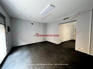 Locale commerciale in Affitto