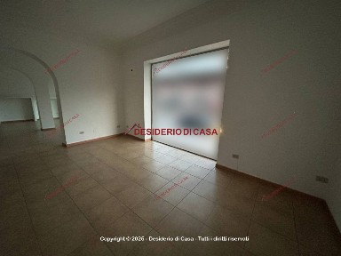 Locale commerciale in Affitto