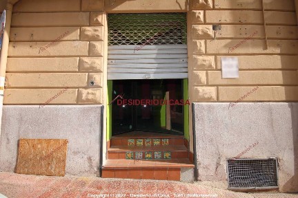 Locale commerciale in Affitto