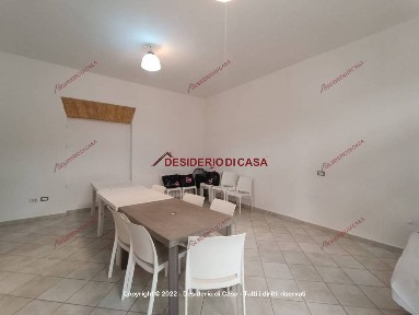 Locale commerciale in Affitto