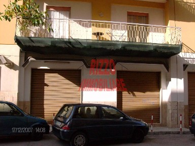 Locale commerciale in Affitto