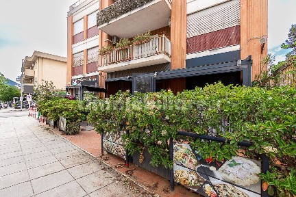 Locale commerciale in Affitto