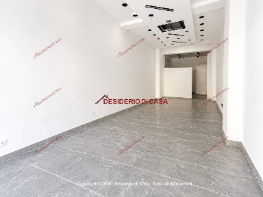 Locale commerciale in Affitto