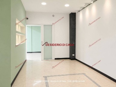 Locale commerciale in Affitto
