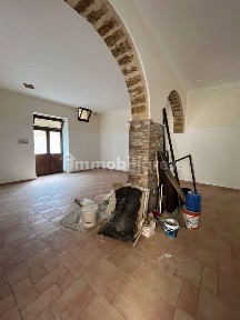 Locale commerciale in Affitto