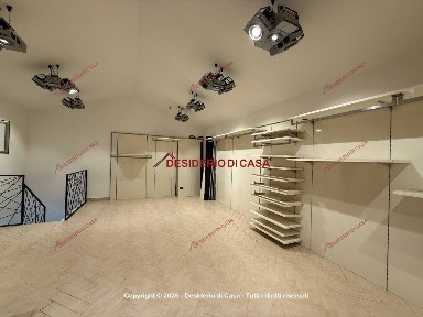 Locale commerciale in Affitto