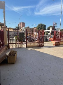 Locale commerciale in Affitto