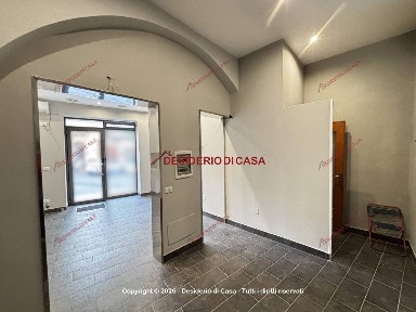 Locale commerciale in Affitto