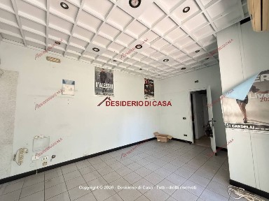 Locale commerciale in Affitto