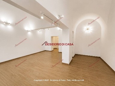 Locale commerciale in Affitto