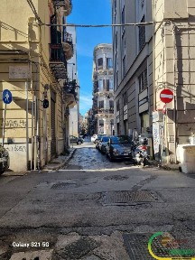 Locale commerciale in Affitto