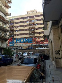 Locale commerciale in Affitto