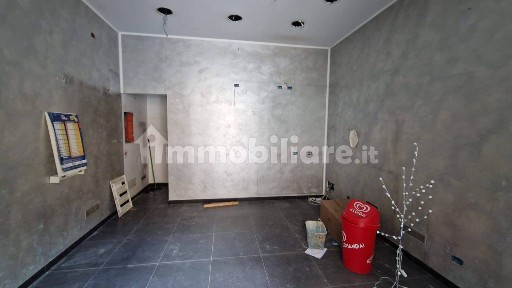 Locale commerciale in Affitto