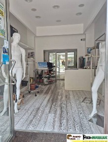 Locale commerciale in Affitto