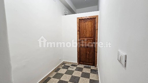 Locale commerciale in Affitto