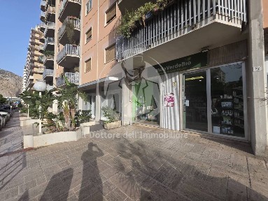 Palermo, De Gasperi - Croce Rossa, Viale Alcide De Gasperi, 72