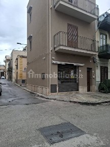 Locale commerciale in Affitto