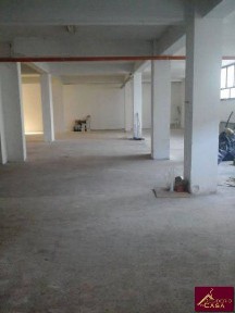 Locale commerciale in Affitto