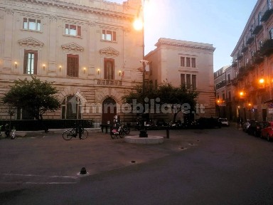 Locale commerciale in Affitto