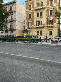 Locale commerciale in Affitto
