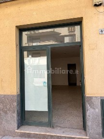 Locale commerciale in Affitto