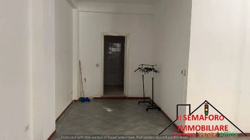 Locale commerciale in Affitto