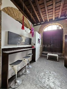 Locale commerciale in Affitto