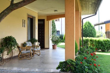 Villa unifamiliare via San Allende 22, Fontane Zurane Gresine, Provaglio d'Iseo