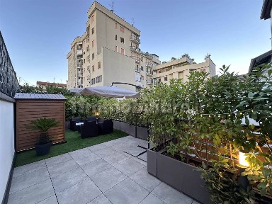 Trilocale via Sansovino 11, Città Studi, Milano