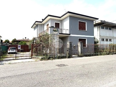 Villa unifamiliare via molinara 7, Centro, Palazzolo sull'Oglio