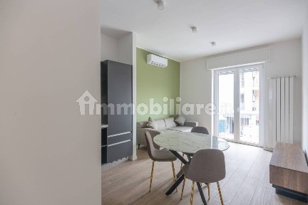Bilocale via Derna 15, Cimiano, Milano