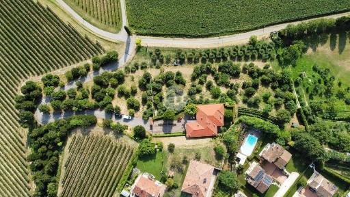 Lonato del Garda, Via Bottino basso, 2