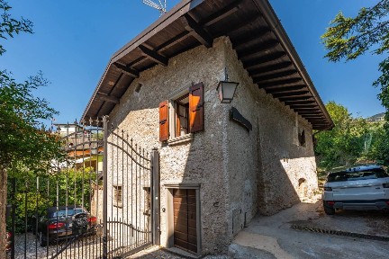 Villa unifamiliare via Ponte del Leffà, Roina, Toscolano-Maderno
